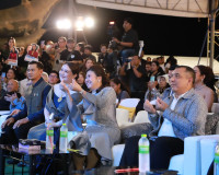 จังหวัดสุราษฎร์ธานี จัดเดินแบบผ้าไทยเพื่อการกุศล “วิจิตรพัสต ... พารามิเตอร์รูปภาพ 24