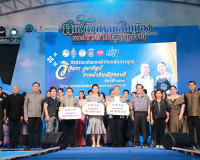 จังหวัดสุราษฎร์ธานี จัดเดินแบบผ้าไทยเพื่อการกุศล “วิจิตรพัสต ... พารามิเตอร์รูปภาพ 31