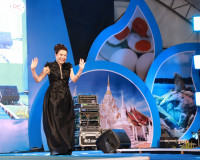 จังหวัดสุราษฎร์ธานี จัดเดินแบบผ้าไทยเพื่อการกุศล “วิจิตรพัสต ... พารามิเตอร์รูปภาพ 53