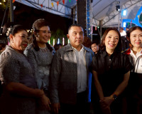 จังหวัดสุราษฎร์ธานี จัดเดินแบบผ้าไทยเพื่อการกุศล “วิจิตรพัสต ... พารามิเตอร์รูปภาพ 56