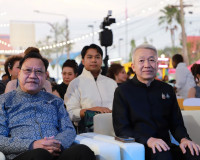 จังหวัดสุราษฎร์ธานี จัดเดินแบบผ้าไทยเพื่อการกุศล “วิจิตรพัสต ... พารามิเตอร์รูปภาพ 64