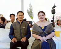 จังหวัดสุราษฎร์ธานี จัดเดินแบบผ้าไทยเพื่อการกุศล “วิจิตรพัสต ... พารามิเตอร์รูปภาพ 70