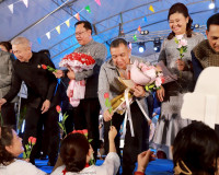 จังหวัดสุราษฎร์ธานี จัดเดินแบบผ้าไทยเพื่อการกุศล “วิจิตรพัสต ... พารามิเตอร์รูปภาพ 76