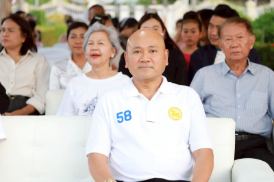 รองผู้ว่าราชการจังหวัดสุราษฎร์ธานี เป็นประธานรับชมการแสดงสมโ ... พารามิเตอร์รูปภาพ 1