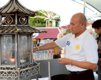 รองผู้ว่าราชการจังหวัดสุราษฎร์ธานี เป็นประธานรับชมการแสดงสมโ ... พารามิเตอร์รูปภาพ 25