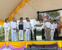 รองผู้ว่าราชการจังหวัดฯ เป็นประธาน ในพิธีปล่อยขบวนแห่ผ้าขึ้น ... พารามิเตอร์รูปภาพ 3