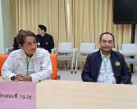 ผู้ว่าราชการจังหวัดสุราษฎร์ธานี ตรวจเยี่ยมสนามสอบศูนย์อำนวยก ... พารามิเตอร์รูปภาพ 11