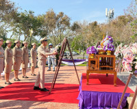 ข้าราชการและประชาชนจังหวัดสุราษฎร์ธานี ร่วมพิธีวางพวงมาลาและ ... พารามิเตอร์รูปภาพ 10