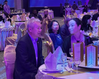 รองผู้ว่าราชการจังหวัดสุราษฎร์ธานี ให้การต้อนรับนายสีหศักดิ์ ... พารามิเตอร์รูปภาพ 4