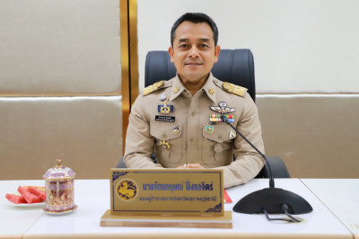 สุราษฎร์ธานีประชุมคณะกรรมการรักษาความมั่นคงฯ ติดตามสถานการณ์ ... พารามิเตอร์รูปภาพ 1