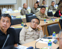 สุราษฎร์ธานีประชุมคณะกรรมการรักษาความมั่นคงฯ ติดตามสถานการณ์ ... พารามิเตอร์รูปภาพ 46