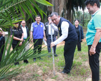 ผู้ว่าฯ สุราษฎร์ธานี ร่วมติดตามการดำเนินงานโครงการชุมชนพลังเ ... พารามิเตอร์รูปภาพ 39