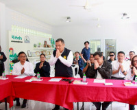 ผู้ว่าฯ สุราษฎร์ธานี ร่วมติดตามการดำเนินงานโครงการชุมชนพลังเ ... พารามิเตอร์รูปภาพ 46