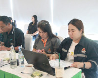 รองผู้ว่าราชการจังหวัดสุราษฎร์ธานี ประชุมหารือแนวทางการขับเค ... พารามิเตอร์รูปภาพ 4