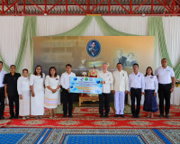 รองผู้ว่าราชการจังหวัดสุราษฎร์ธานี เป็นประธานในพิธีวางพานพุ่ ... พารามิเตอร์รูปภาพ 9