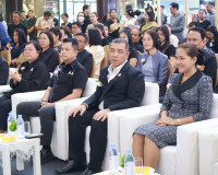 จังหวัดสุราษฎร์ธานีต้อนรับมหกรรม “หม่อนไหมดี 4 ภาค” สืบสานภู ... พารามิเตอร์รูปภาพ 8