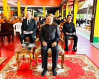 รองผู้ว่าราชการจังหวัดสุราษฎร์ธานี เป็นประธานพิธีสวดพระพุทธม ... พารามิเตอร์รูปภาพ 1