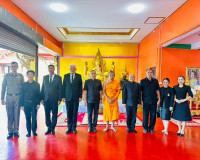 รองผู้ว่าราชการจังหวัดสุราษฎร์ธานี เป็นประธานพิธีสวดพระพุทธม ... พารามิเตอร์รูปภาพ 9