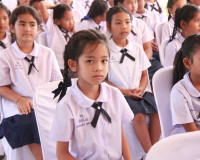 ผอ.สำนักงานสลากกินแบ่งรัฐบาลนำคณะลงพื้นที่อำเภอดอนสักจัดกิจก ... พารามิเตอร์รูปภาพ 42