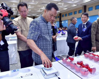 หวยสัญจรที่จังหวัดสุราษฎร์ธานีคึกคักประชาชนทุกสาขาอาชีพร่วมร ... พารามิเตอร์รูปภาพ 14