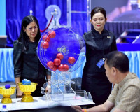 หวยสัญจรที่จังหวัดสุราษฎร์ธานีคึกคักประชาชนทุกสาขาอาชีพร่วมร ... พารามิเตอร์รูปภาพ 23