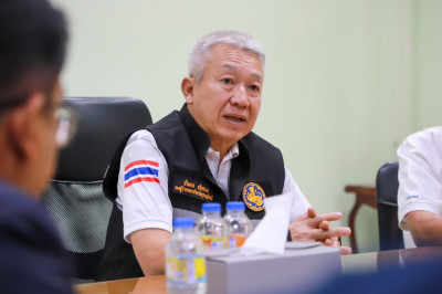 รองผู้ว่าราชการจังหวัดสุราษฎร์ธานี ลงพื้นที่ตรวจสอบคลังน้ำมั ... พารามิเตอร์รูปภาพ 1