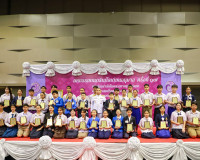 ผู้ว่าฯ สุราษฎร์ธานี เป็นประธานมอบรางวัล “เพชรแห่งแผ่นดิน” ค ... พารามิเตอร์รูปภาพ 14