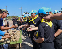 สุราษฎร์ธานี จัดกิจกรรมจิตอาสาพัฒนาสวนสาธารณะบึงขุนทะเล น้อม ... พารามิเตอร์รูปภาพ 19