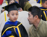 ผู้ว่าฯ สุราษฎร์ธานี เป็นประธานพิธีมอบวุฒิบัตรบัณฑิตน้อย โรง ... พารามิเตอร์รูปภาพ 3