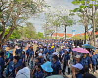 สุราษฎร์ธานีรวมพลังสตรีจาก 19 อำเภอ กว่า 20,000 คน แปรอักษร– ... พารามิเตอร์รูปภาพ 11