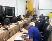 รองผู้ว่าราชการจังหวัดสุราษฎร์ธานี เป็นประธานการประชุมคณะอนุ ... พารามิเตอร์รูปภาพ 8