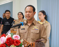 จังหวัดสุราษฎร์ธานี มอบสิ่งของพระราชทาน ช่วยเหลือผู้ประสบอัค ... พารามิเตอร์รูปภาพ 15