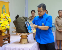 จังหวัดสุราษฎร์ธานี มอบสิ่งของพระราชทาน ช่วยเหลือผู้ประสบอัค ... พารามิเตอร์รูปภาพ 21