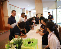 ผู้ว่าฯ สุราษฎร์ธานี พบสื่อมวลชน ร่วมนำเสนอทิศทางขับเคลื่อนจ ... พารามิเตอร์รูปภาพ 14