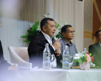 ผู้ว่าฯ สุราษฎร์ธานี พบสื่อมวลชน ร่วมนำเสนอทิศทางขับเคลื่อนจ ... พารามิเตอร์รูปภาพ 24