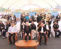 รองผู้ว่าราชการจังหวัดสุราษฎร์ธานี เป็นประธานเปิดงาน “มหกรรม ... พารามิเตอร์รูปภาพ 1