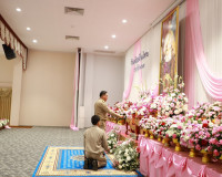 รองผู้ว่าราชการจังหวัดฯ เป็นประธานในพิธีถวายราชสักการะ พระบา ... พารามิเตอร์รูปภาพ 1