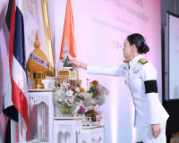 ผู้ว่าราชการจังหวัดสุราษฎร์ธานี ร่วมพิธีรับมอบแบบลายผ้าพระรา ... พารามิเตอร์รูปภาพ 10