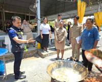 รองผู้ว่าฯ สุราษฎร์ธานีนำคณะลงพื้นที่ตรวจประเมินผลงานและตัดส ... พารามิเตอร์รูปภาพ 8