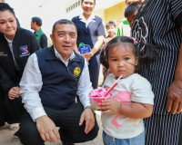 สุราษฎร์ธานีลงพื้นที่บ้านนาสาร ขับเคลื่อน “บำบัดทุกข์ บำรุงส ... พารามิเตอร์รูปภาพ 34