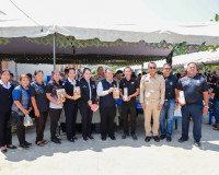 สุราษฎร์ธานีลงพื้นที่บ้านนาสาร ขับเคลื่อน “บำบัดทุกข์ บำรุงส ... พารามิเตอร์รูปภาพ 77