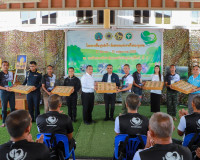 ผู้ว่าฯ สุราษฎร์ นำทีมลุยฟื้นฟูพลังใจ บำบัด–ฝึกอาชีพ คืนคนดี ... พารามิเตอร์รูปภาพ 5