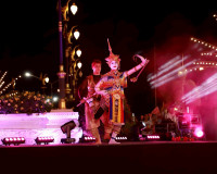 จังหวัดสุราษฎร์ธานี ประกอบพิธีสมโภชพระบฏและผ้าห่มพระธาตุศรีส ... พารามิเตอร์รูปภาพ 17