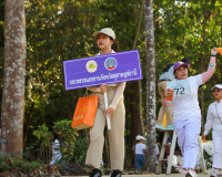 พลังศรัทธาเนืองแน่น! สุราษฎร์ธานีรวมใจเป็นหนึ่ง แห่ผ้าห่มพระ ... พารามิเตอร์รูปภาพ 21