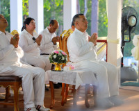 พลังศรัทธาเนืองแน่น! สุราษฎร์ธานีรวมใจเป็นหนึ่ง แห่ผ้าห่มพระ ... พารามิเตอร์รูปภาพ 38