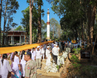 พลังศรัทธาเนืองแน่น! สุราษฎร์ธานีรวมใจเป็นหนึ่ง แห่ผ้าห่มพระ ... พารามิเตอร์รูปภาพ 42