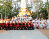 พลังศรัทธาเนืองแน่น! สุราษฎร์ธานีรวมใจเป็นหนึ่ง แห่ผ้าห่มพระ ... พารามิเตอร์รูปภาพ 44