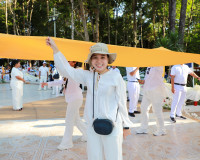 พลังศรัทธาเนืองแน่น! สุราษฎร์ธานีรวมใจเป็นหนึ่ง แห่ผ้าห่มพระ ... พารามิเตอร์รูปภาพ 72