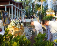 พลังศรัทธาเนืองแน่น! สุราษฎร์ธานีรวมใจเป็นหนึ่ง แห่ผ้าห่มพระ ... พารามิเตอร์รูปภาพ 73