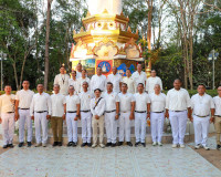 พลังศรัทธาเนืองแน่น! สุราษฎร์ธานีรวมใจเป็นหนึ่ง แห่ผ้าห่มพระ ... พารามิเตอร์รูปภาพ 75